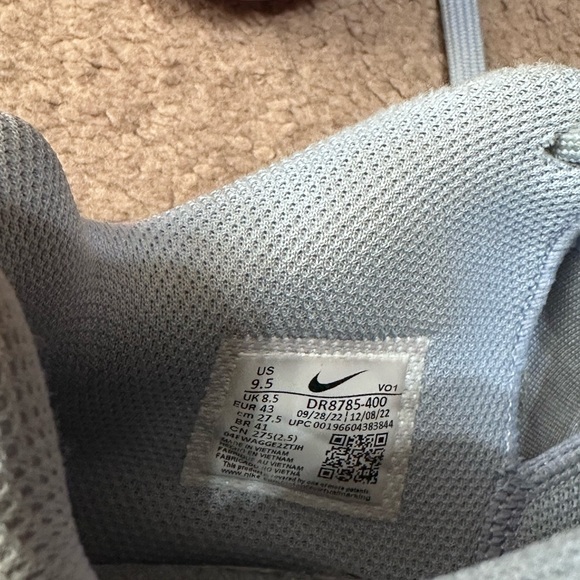 Nike Ja 1. Mens size 9.5. Worn only on indoor basketball courts. - Picture 7 of 7